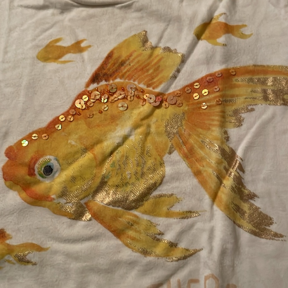 Goldfish T-shirt, in girls large - Picture 2 of 5